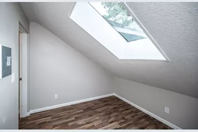 2737 Hampshire Avenue S, Saint Louis Park, MN 55426 - Photo 18