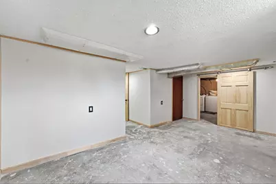 1009 Campbell Avenue NW, Willmar, MN 56201 - Photo 14