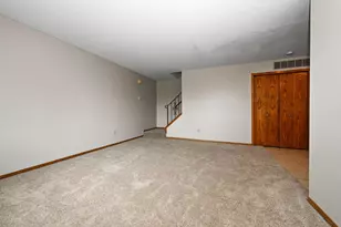 11124 Drake St NW, Coon Rapids, MN 55433 - Photo 4