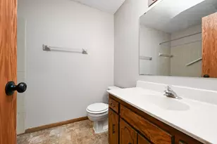 11124 Drake St NW, Coon Rapids, MN 55433 - Photo 12