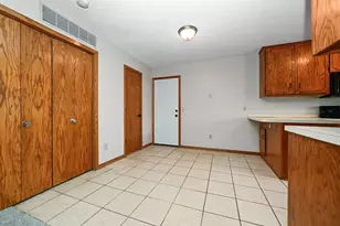 11124 Drake St NW, Coon Rapids, MN 55433 - Photo 8