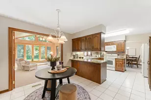 9903 Balmoral Ln, Eden Prairie, MN 55347 - Photo 14