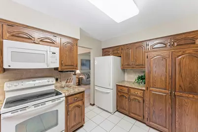 9903 Balmoral Lane, Eden Prairie, MN 55347 - Photo 12
