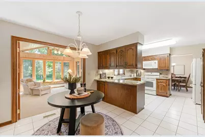 9903 Balmoral Lane, Eden Prairie, MN 55347 - Photo 14