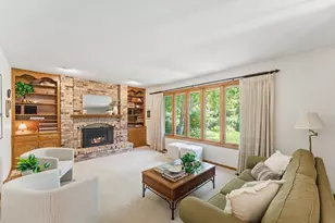 9903 Balmoral Ln, Eden Prairie, MN 55347 - Photo 4