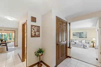 9903 Balmoral Lane, Eden Prairie, MN 55347 - Photo 4
