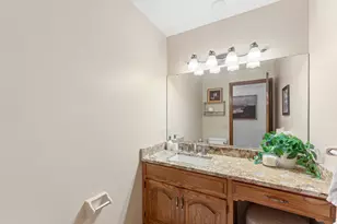 9903 Balmoral Ln, Eden Prairie, MN 55347 - Photo 8