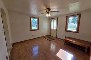 1108 11th St NW, Austin, MN 55912 - Photo 4