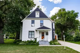 522 E Adolphus Ave, Fergus Falls, MN 56537 - Photo 2