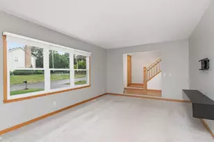 11335 40th Ave N, Plymouth, MN 55441 - Photo 8