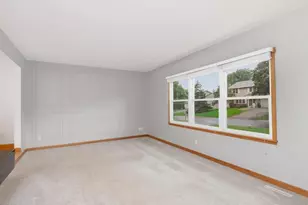 11335 40th Ave N, Plymouth, MN 55441 - Photo 6