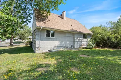 308 Arlington Rd, Hoyt Lakes, MN 55750 - Photo 14