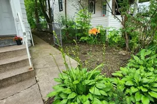 1274 Edgerton St, Saint Paul, MN 55130 - Photo 2