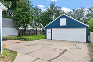 1202 12th Ave NE, Rochester, MN 55906 - Photo 22