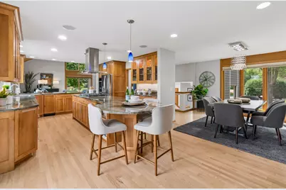 10631 Niblick Lane, Eden Prairie, MN 55347 - Photo 12