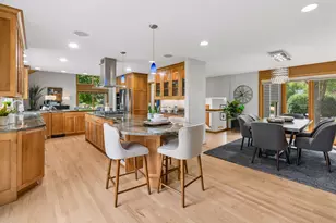 10631 Niblick Ln, Eden Prairie, MN 55347 - Photo 12