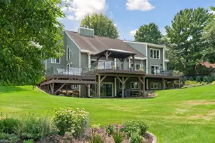 10631 Niblick Ln, Eden Prairie, MN 55347 - Photo 54