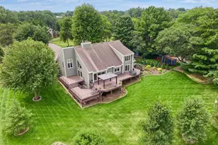 10631 Niblick Ln, Eden Prairie, MN 55347 - Photo 56