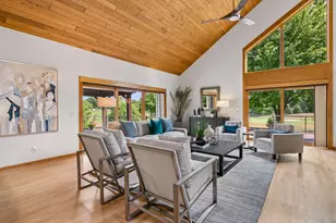 10631 Niblick Ln, Eden Prairie, MN 55347 - Photo 22