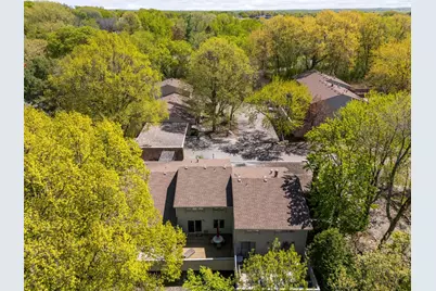 10203 Scarborough Road, Bloomington, MN 55437 - Photo 28