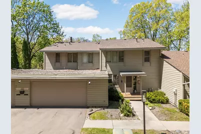 10203 Scarborough Road, Bloomington, MN 55437 - Photo 40