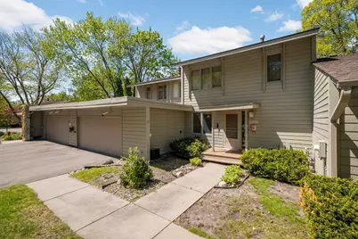 10203 Scarborough Road, Bloomington, MN 55437 - Photo 40