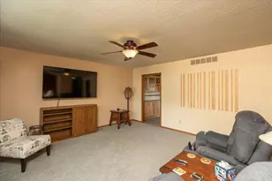 1627 7th Ave SE, Rochester, MN 55904 - Photo 12