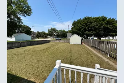 222 Center Avenue W, Clara City, MN 56222 - Photo 4