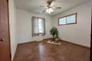 222 Center Ave W, Clara City, MN 56222 - Photo 16