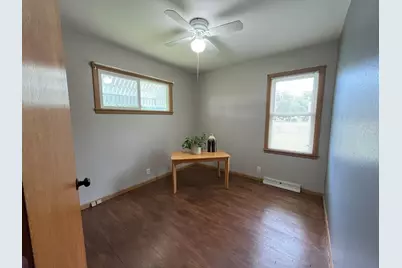 222 Center Avenue W, Clara City, MN 56222 - Photo 18