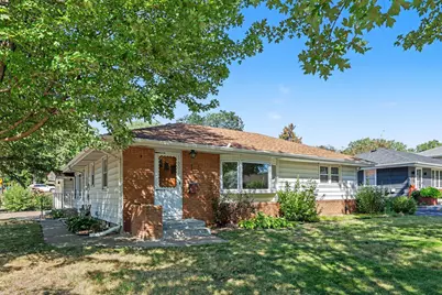1601 39th Avenue NE, Columbia Heights, MN 55421 - Photo 2