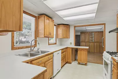 1601 39th Avenue NE, Columbia Heights, MN 55421 - Photo 8