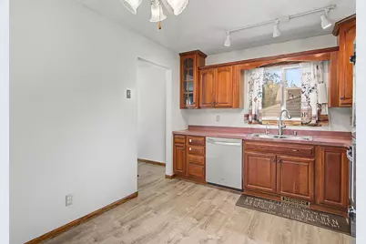 7432 Drew Avenue N, Brooklyn Park, MN 55443 - Photo 8