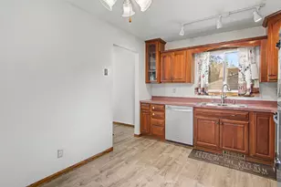 7432 Drew Ave N, Brooklyn Park, MN 55443 - Photo 8