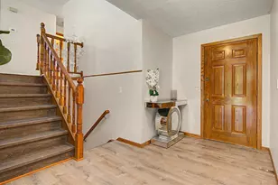 7432 Drew Ave N, Brooklyn Park, MN 55443 - Photo 2