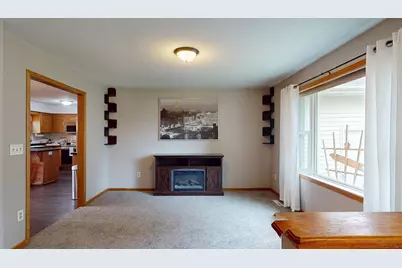 635 NW 6th Street NW, Plainview, MN 55964 - Photo 4