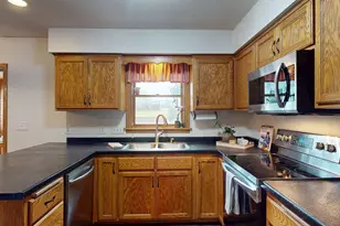 635 NW 6th Street NW, Plainview, MN 55964 - Photo 10