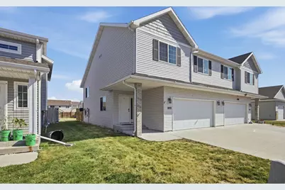 1590 35th Avenue S, Moorhead, MN 56560 - Photo 2