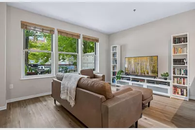 600 N 2nd Street #102, Minneapolis, MN 55401 - Photo 8