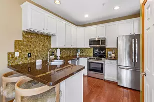 2703 Spy Glass Dr, Chaska, MN 55318 - Photo 16