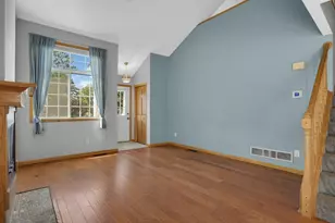 12830 Echo Ln, Apple Valley, MN 55124 - Photo 4