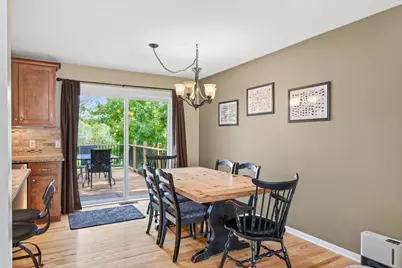 4251 Elizabeth Lane, Vadnais Heights, MN 55127 - Photo 8