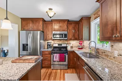4251 Elizabeth Lane, Vadnais Heights, MN 55127 - Photo 10