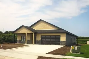 1804 Sunny Pl SE, Pine Island, MN 55963 - Photo 1