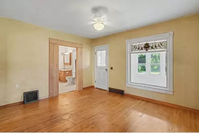 23 Main Street E, Morristown, MN 55052 - Photo 8