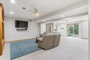 1467 Kings Crest, Eagan, MN 55122 - Photo 38