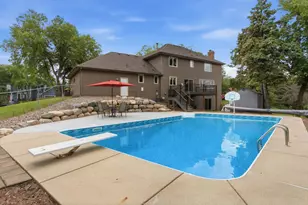1467 Kings Crest, Eagan, MN 55122 - Photo 2