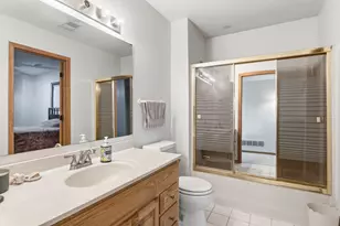 1467 Kings Crest, Eagan, MN 55122 - Photo 46