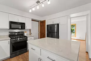 2235 Archer Ln N, Plymouth, MN 55447 - Photo 18