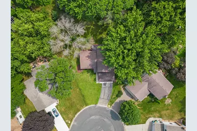 8233 Nevada Circle, Bloomington, MN 55438 - Photo 30